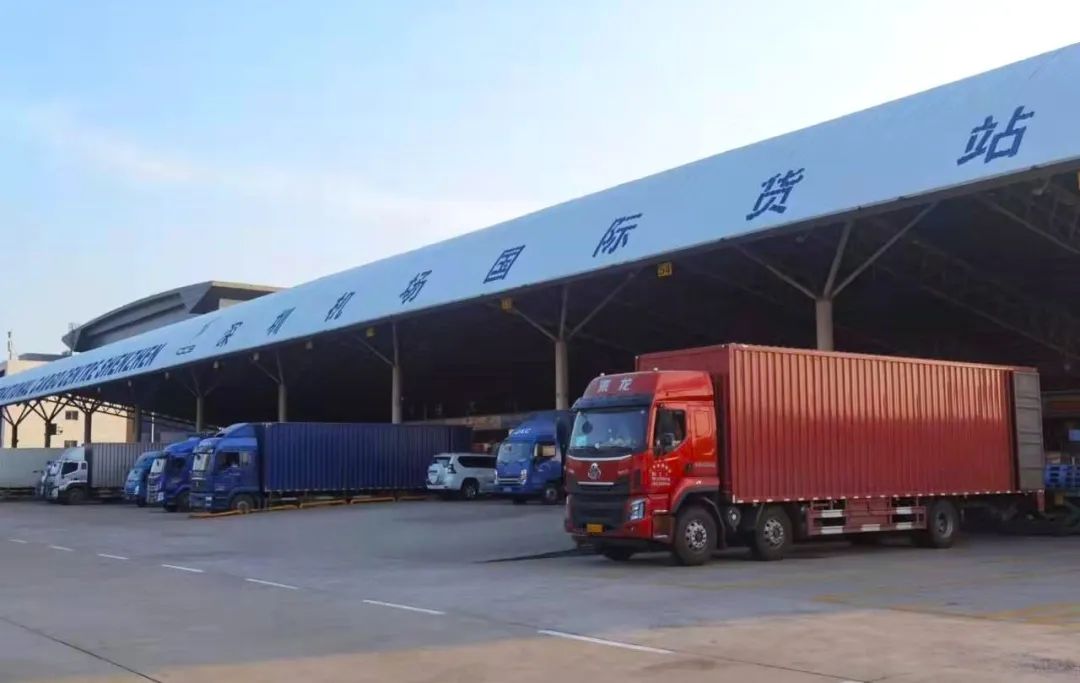 深圳機(jī)場(chǎng)貨站.jpg